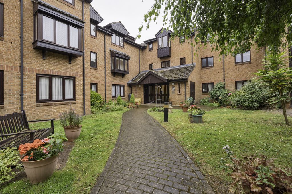 Property photo 1 of 7