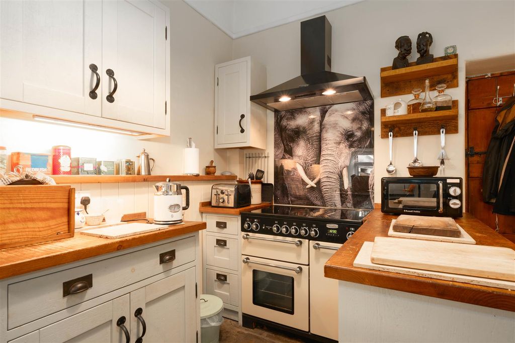 Property photo 3 of 54 Kitchen-4.Jpg