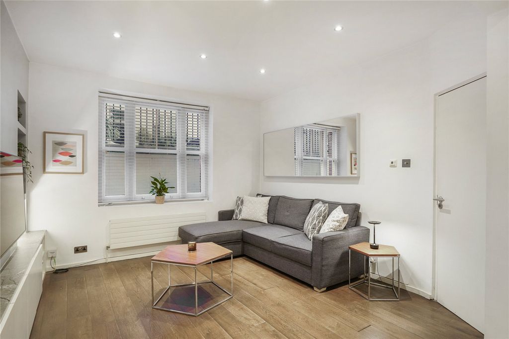 Property photo 3 of 15 Picture No. 18