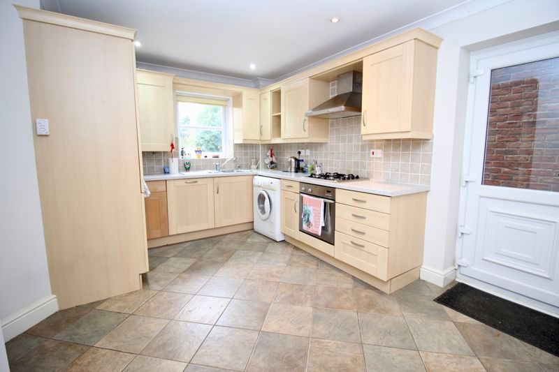 Property photo 3 of 13 Kitchen/Diner
