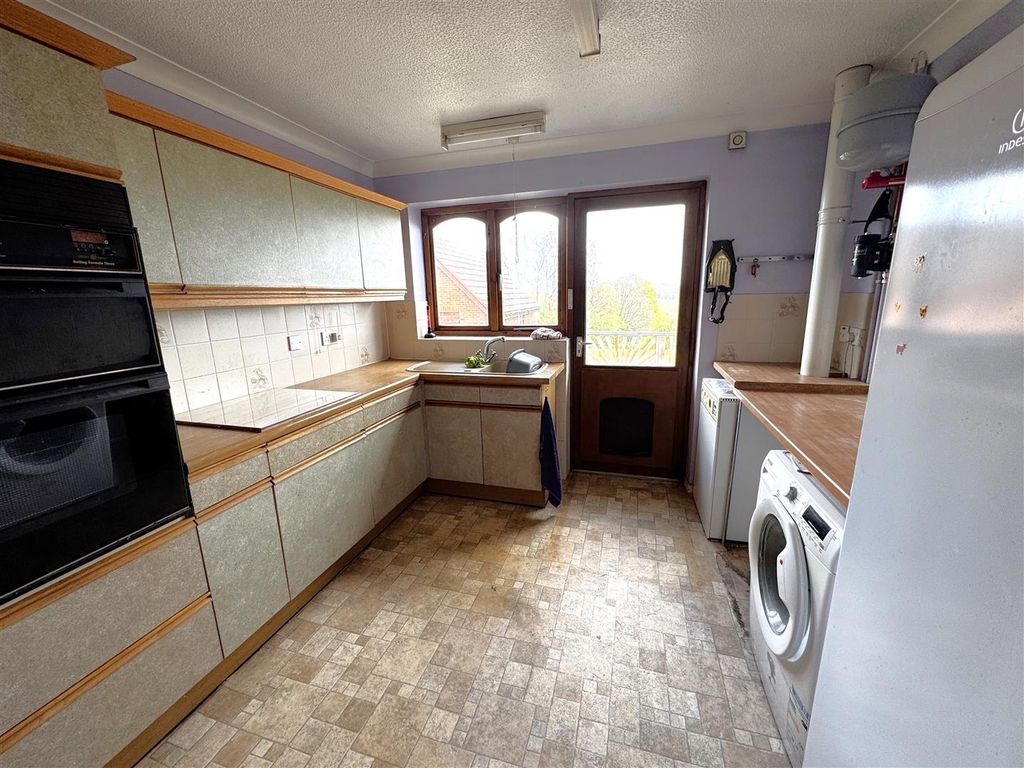 Property photo 3 of 30