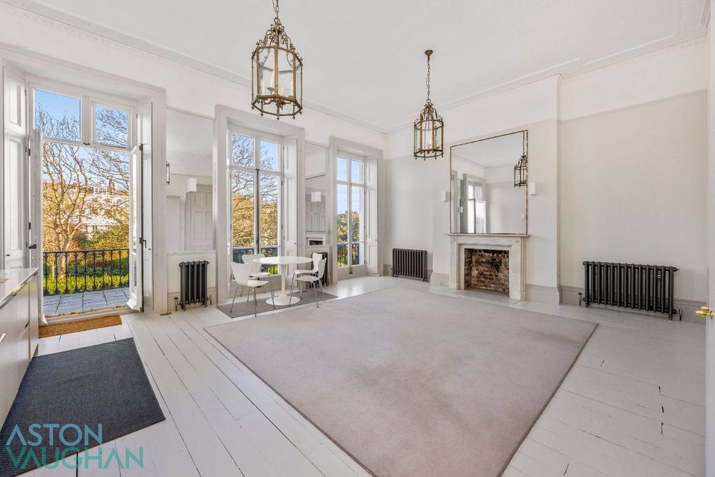 Property photo 1 of 12 4696330