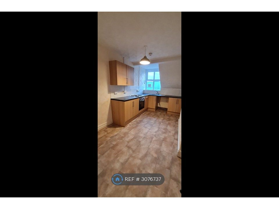 Property photo 2 of 4 Kitchen