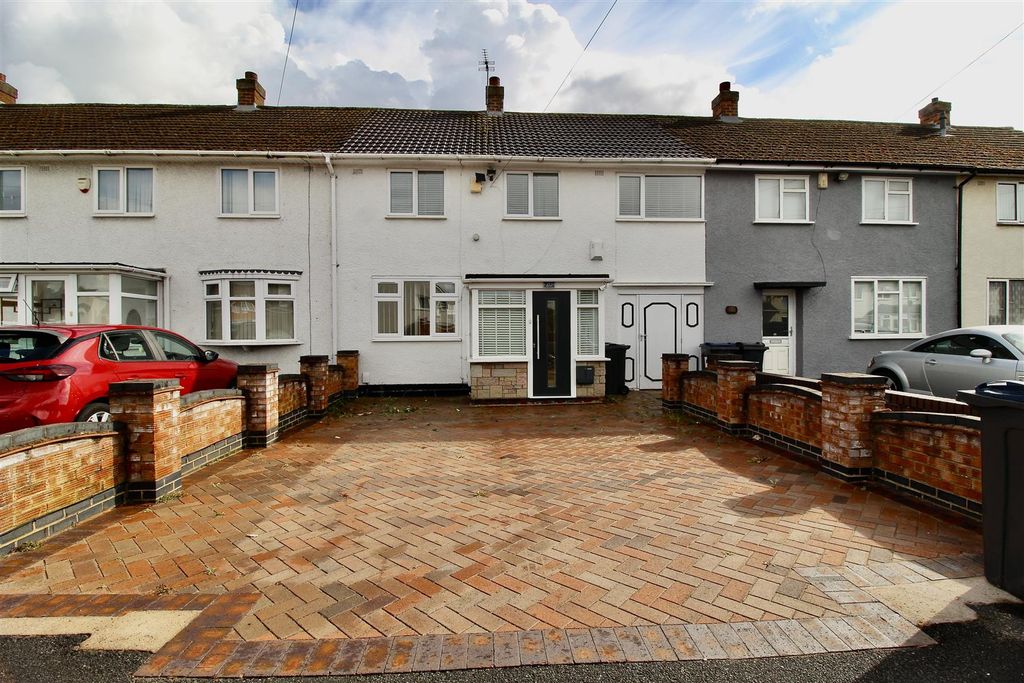 Property photo 1 of 25 Front Garden