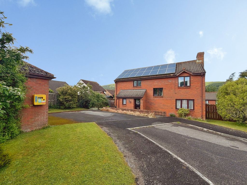 Property photo 1 of 29