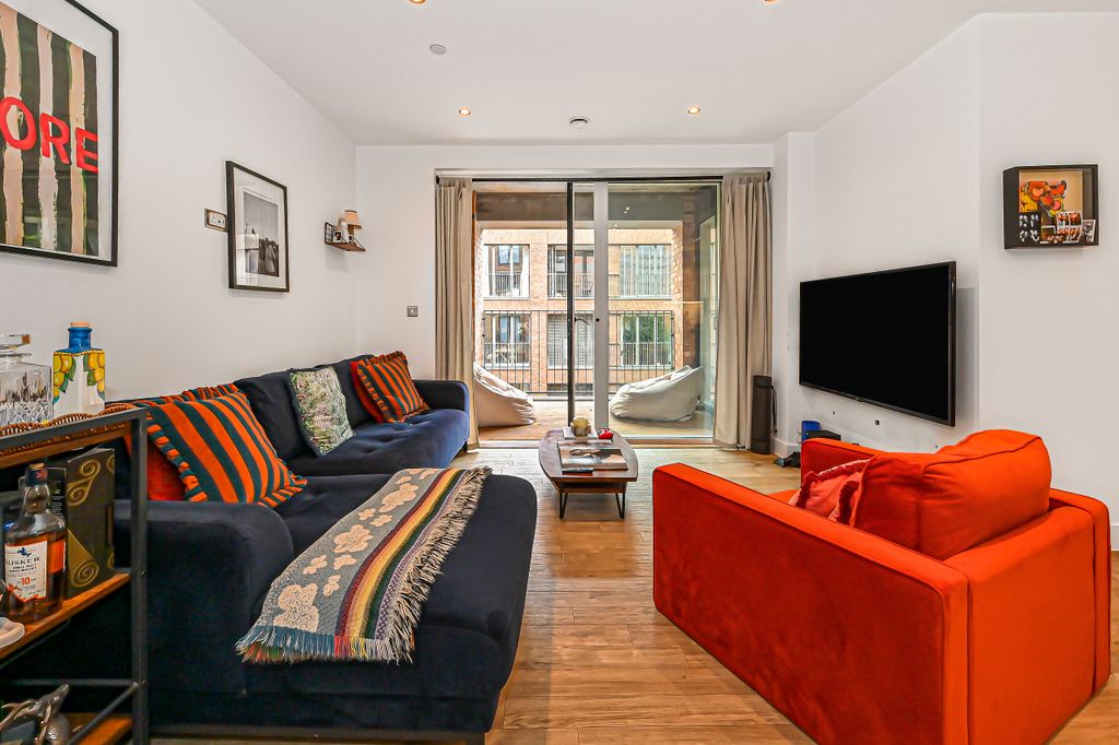 Property photo 2 of 18 201-Therm-Court (5)
