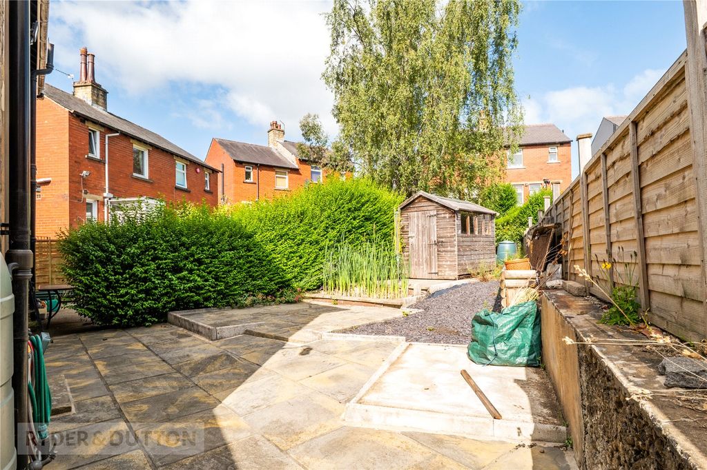 Property photo 2 of 26 Garden