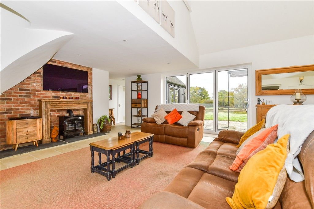 Property photo 2 of 29 Lounge/ Kitchen/ Diner