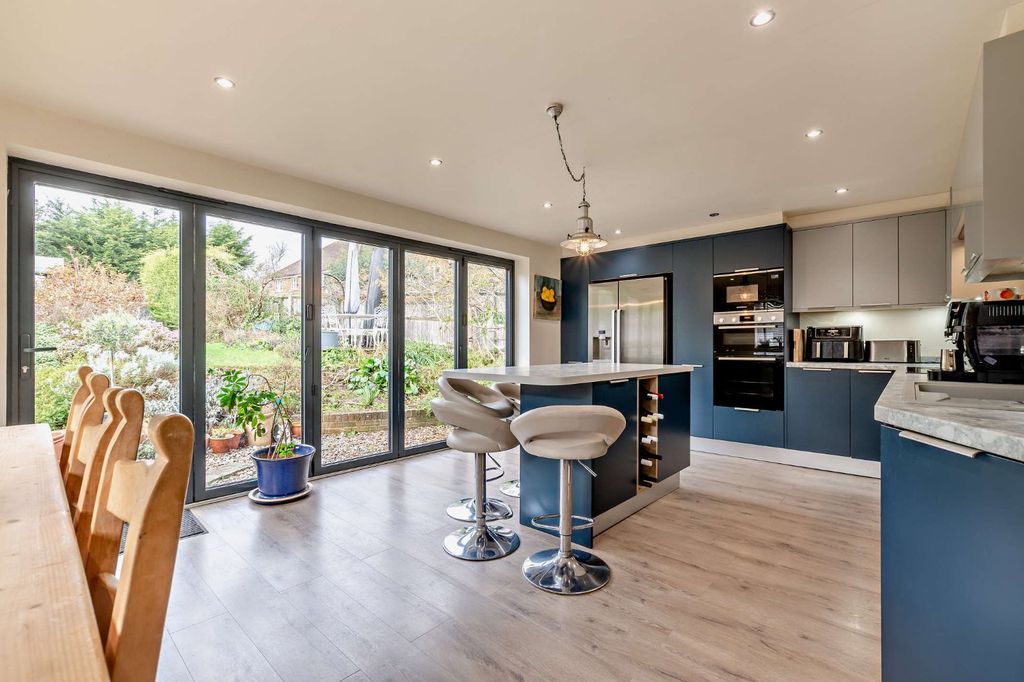 Property photo 1 of 26 Picture No. 31