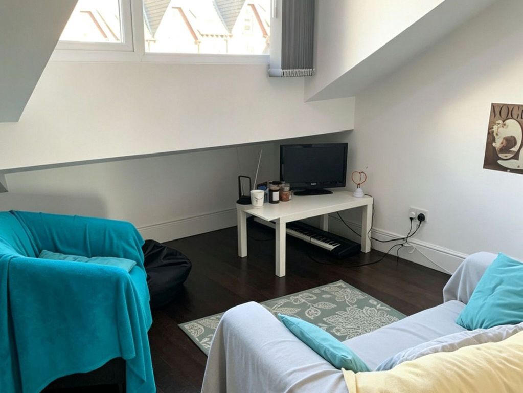 Property photo 2 of 5
