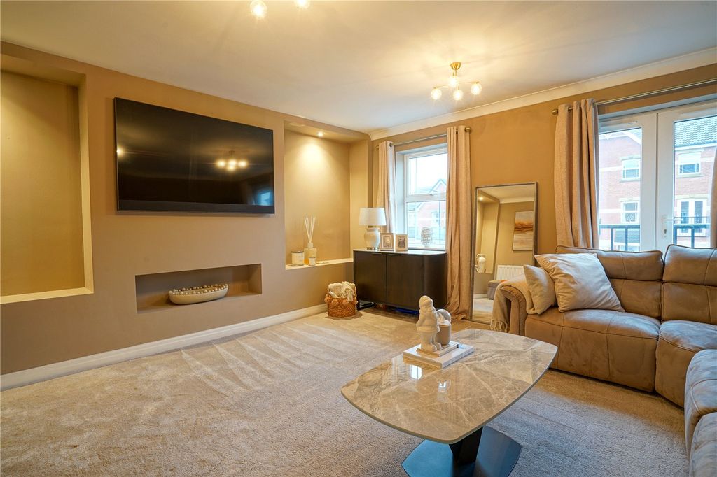 Property photo 2 of 12 Picture No. 09