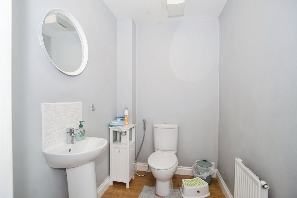 Property photo 3 of 15
