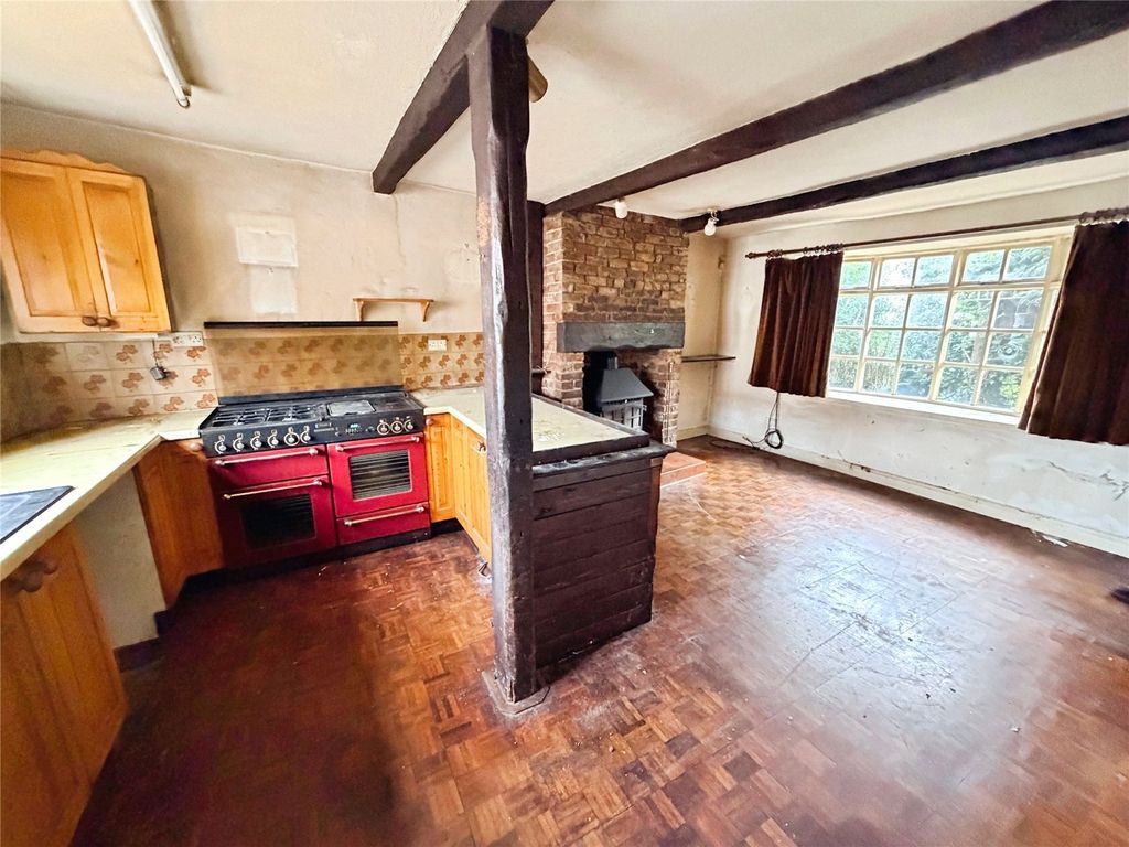 Property photo 3 of 27 Breakfast Kitchen