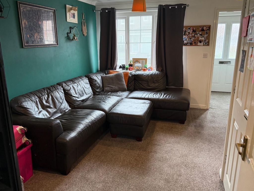 Property photo 3 of 13 Additional Lounge Photo