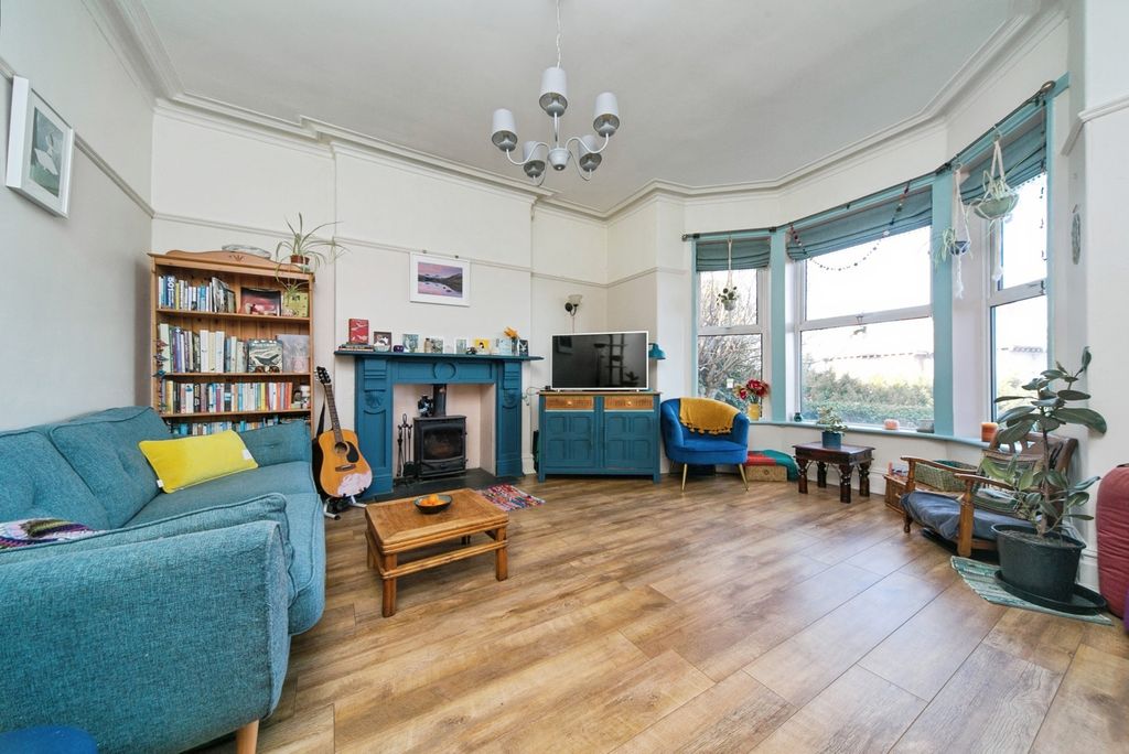 Property photo 1 of 17 Photo