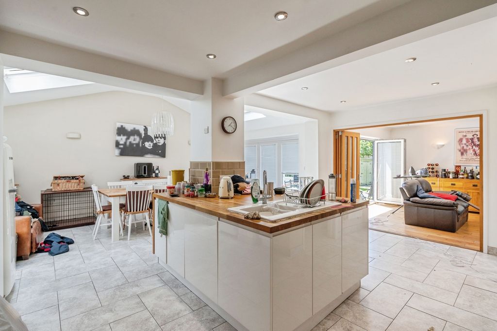 Property photo 1 of 20 Pbox-Img.Jpg