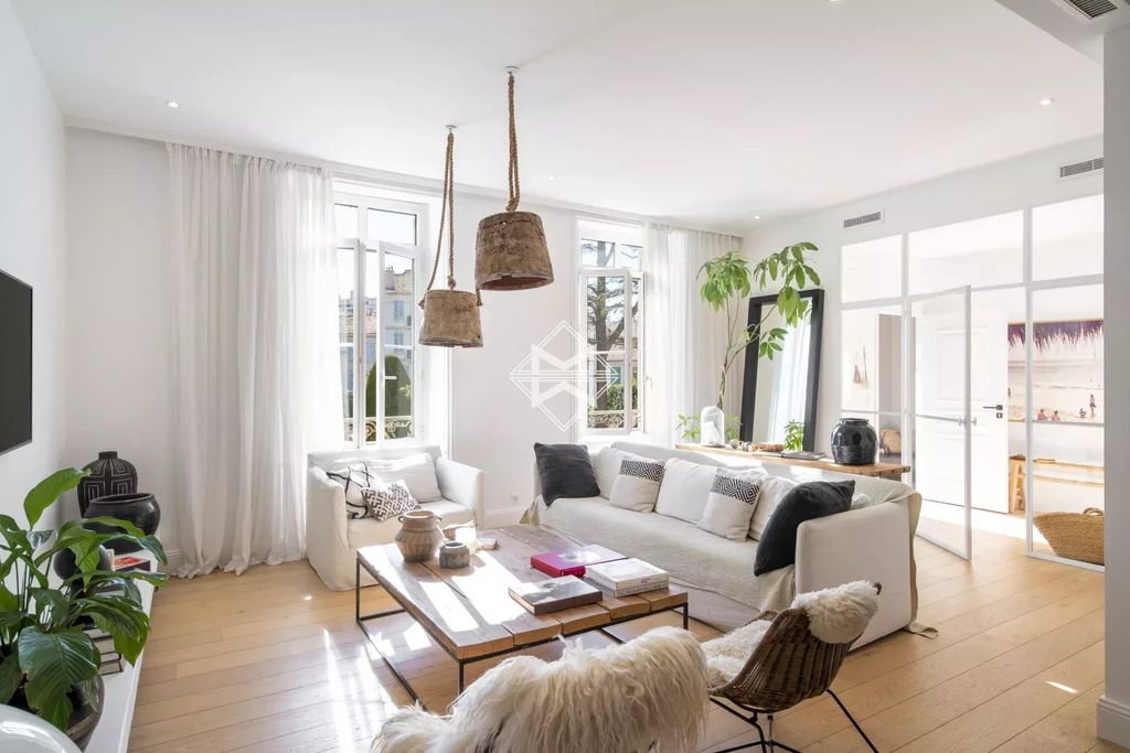 Property photo 3 of 14 116 Republique Cannes Drone Immo Magrey And Son