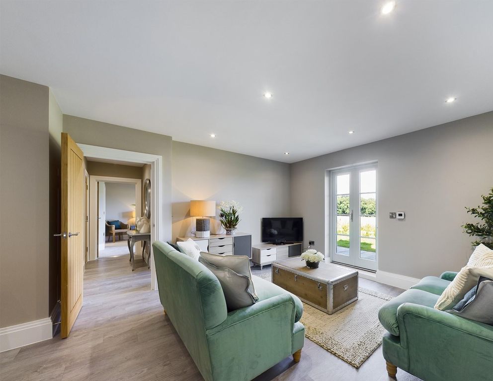 Property photo 3 of 12 Image