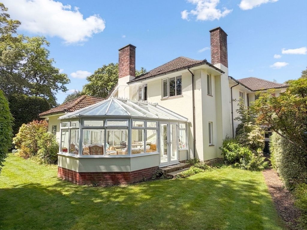 Property photo 2 of 30