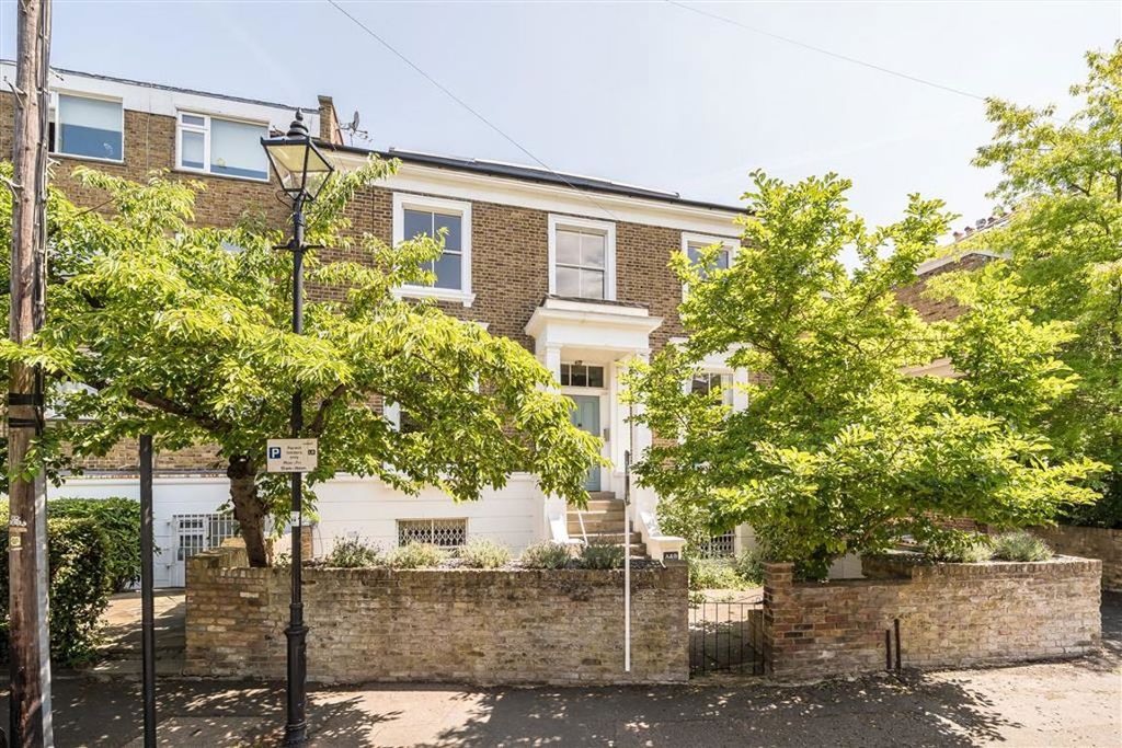 Property photo 1 of 9