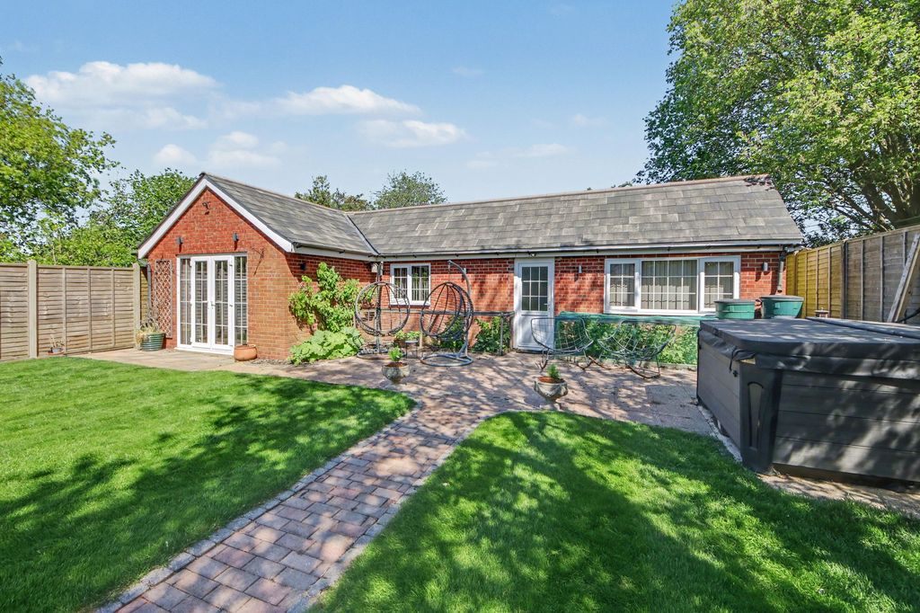 Additional image 23 of 4 bed detached house for salePortsmouth Road, Southampton SO19