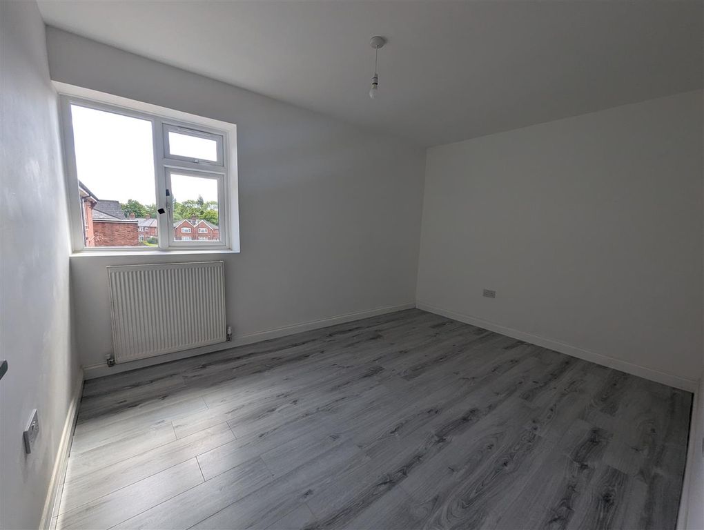 Property photo 3 of 6 1000446380.Jpg