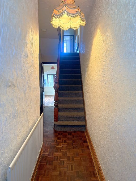 Property photo 2 of 31