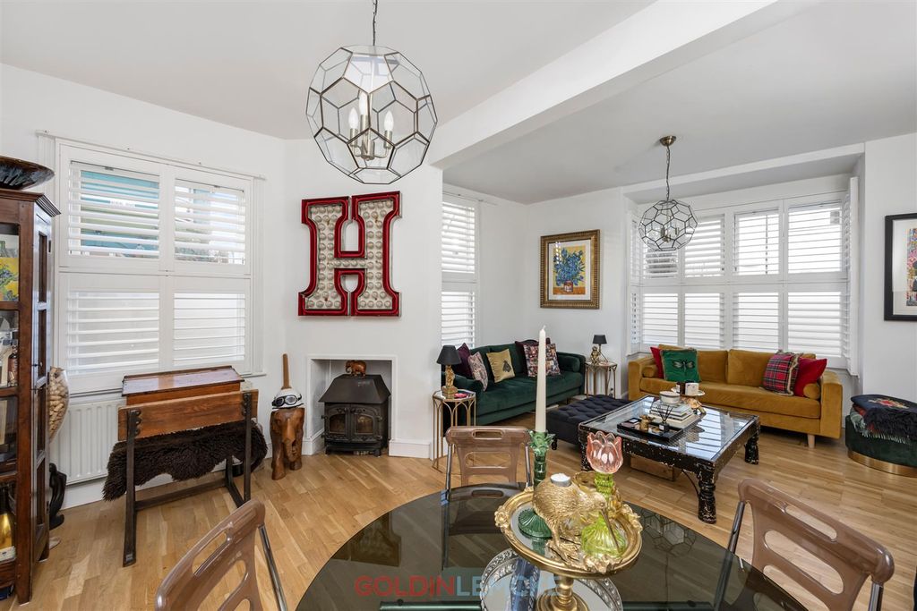 Property photo 2 of 18 Living/Dining Room