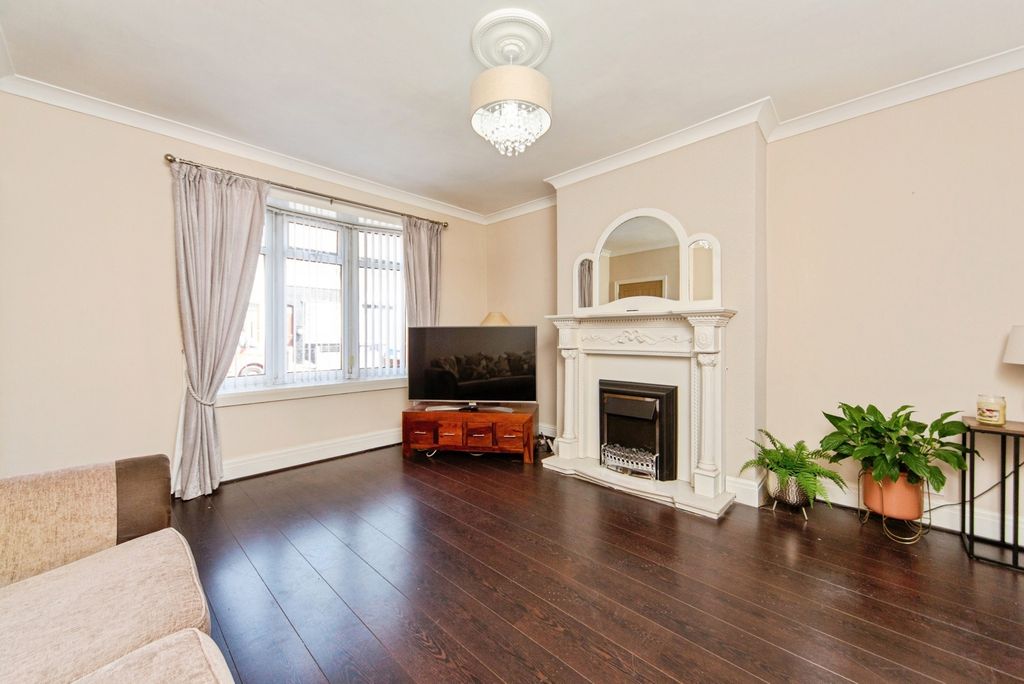 Property photo 2 of 20 Pbox-Img.Jpg