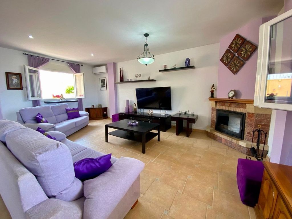 Property photo 2 of 50