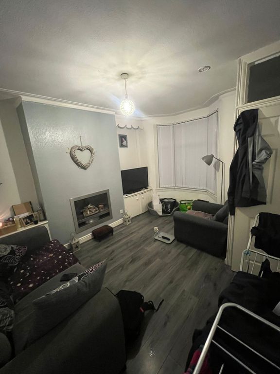 Property photo 2 of 6