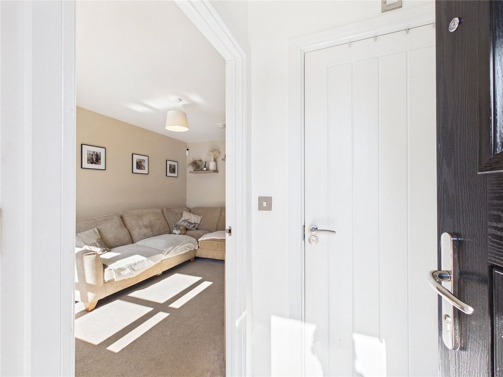 Property photo 3 of 15 Picture No. 01