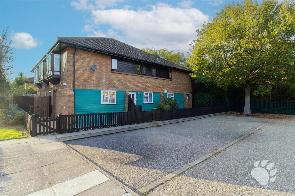 Property photo 1 of 15 Front