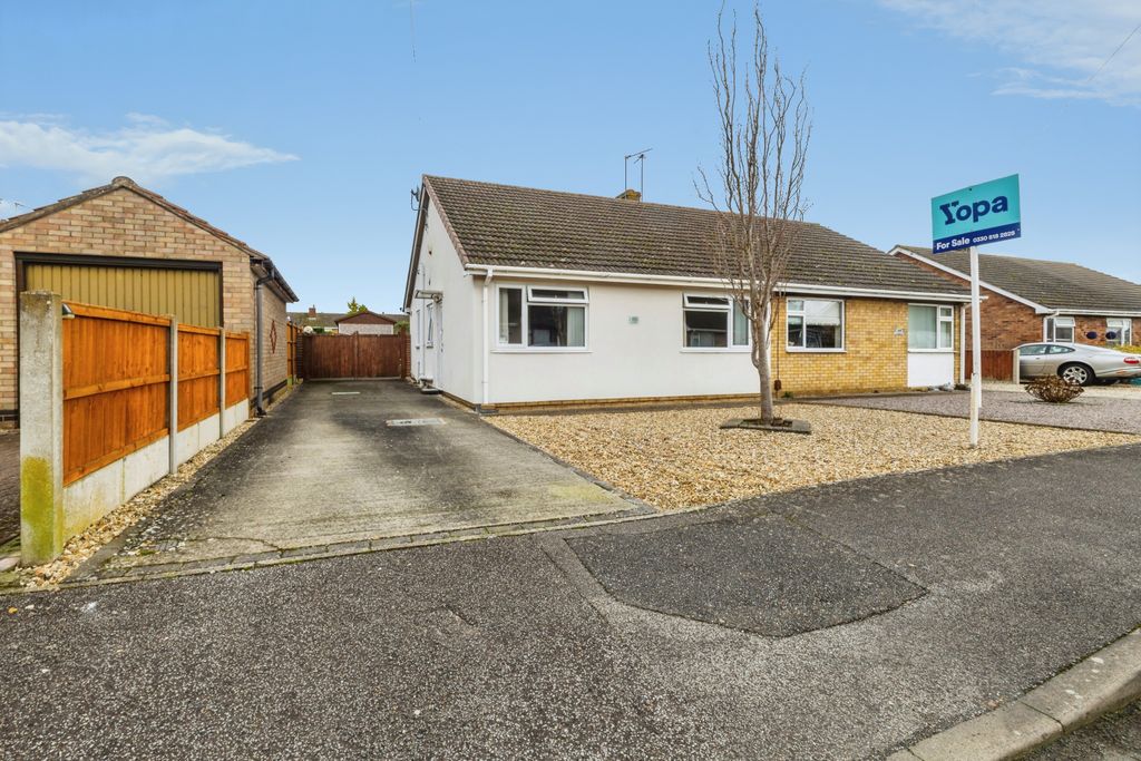 Property photo 1 of 14 Front