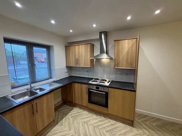 Property photo 3 of 19 Entrance Porch