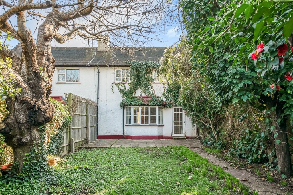 Property photo 3 of 14