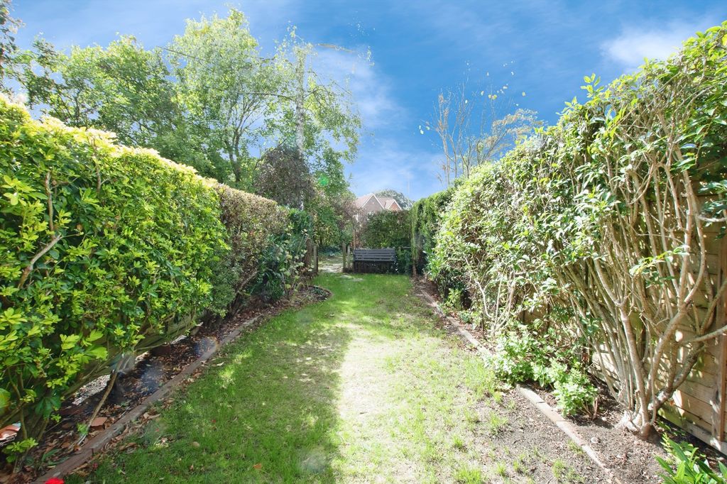 Property photo 2 of 16 Photo