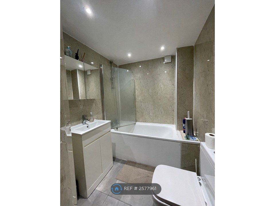 Property photo 3 of 4