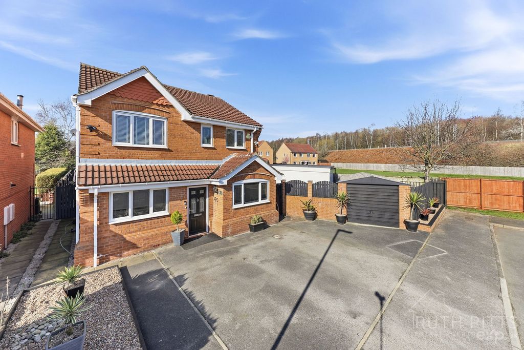 Property photo 1 of 27