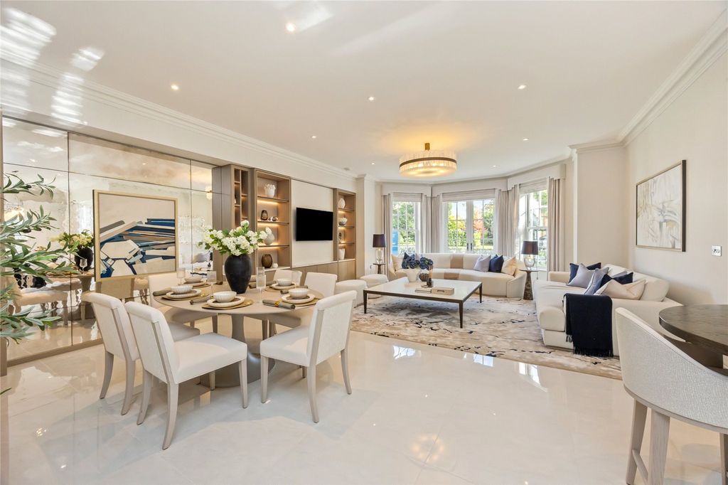 Property photo 3 of 14 Show Home