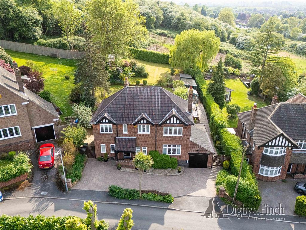 Property photo 3 of 34