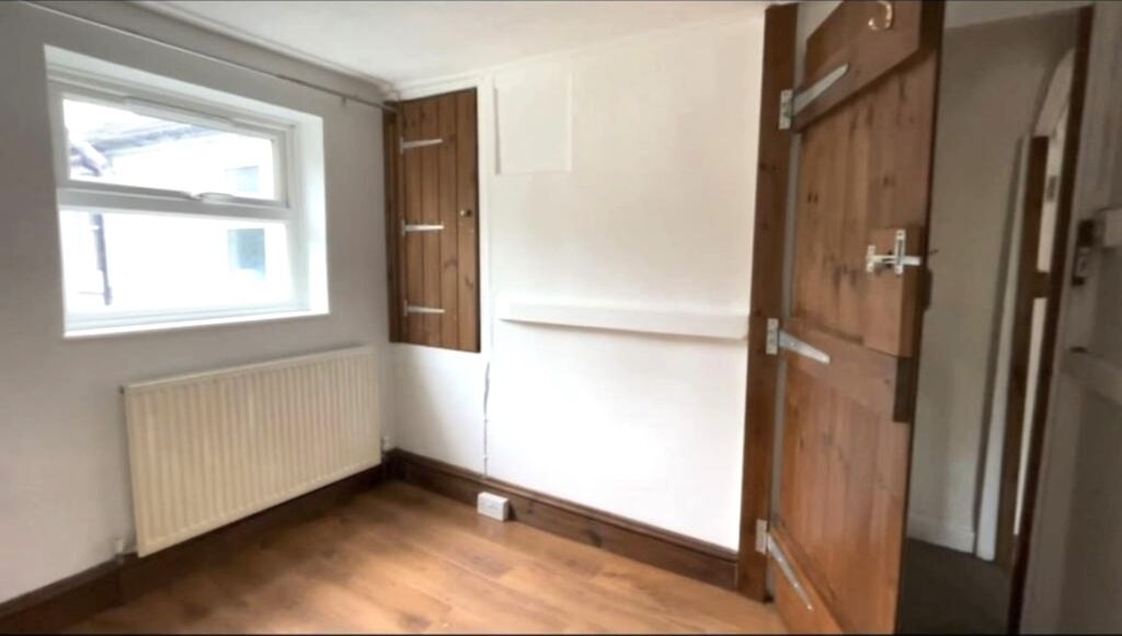 Property photo 3 of 9 Bedroom 2