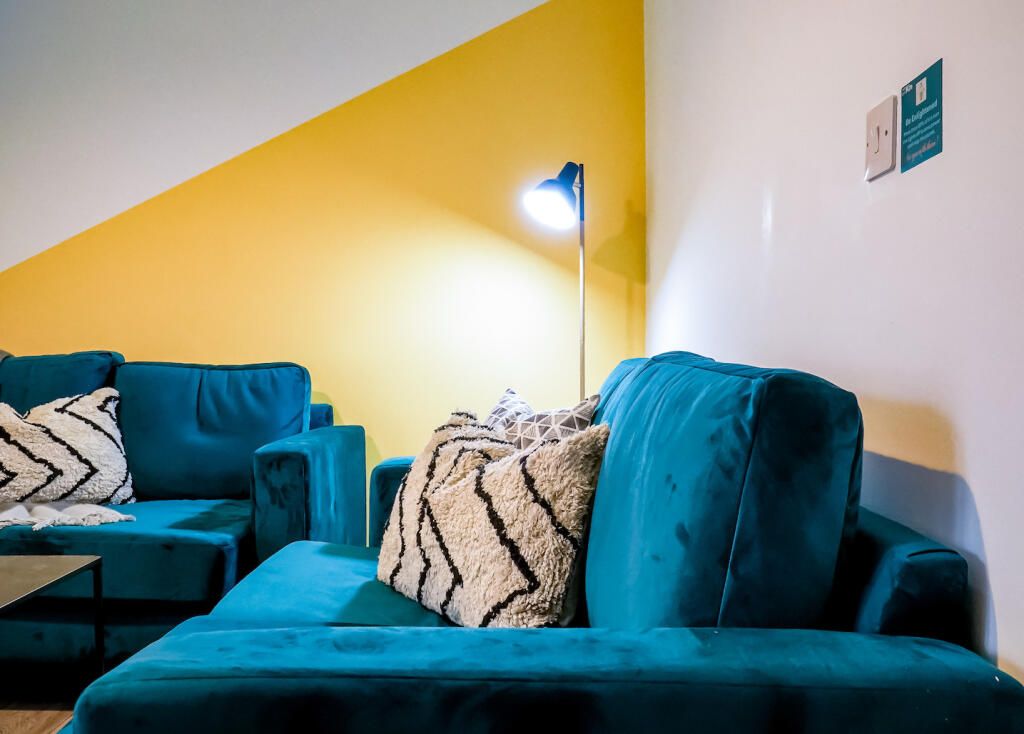 Property photo 2 of 9