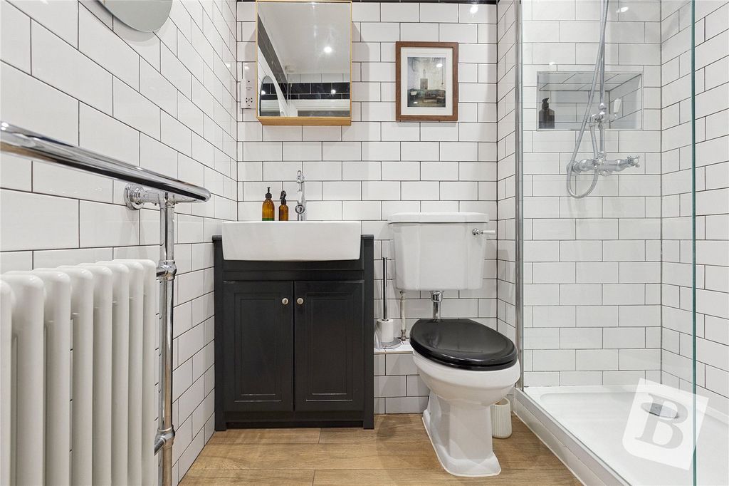 Property photo 3 of 10 Picture No. 04