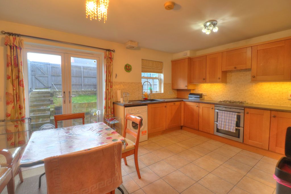 Property photo 2 of 17 Kitchen/Diner