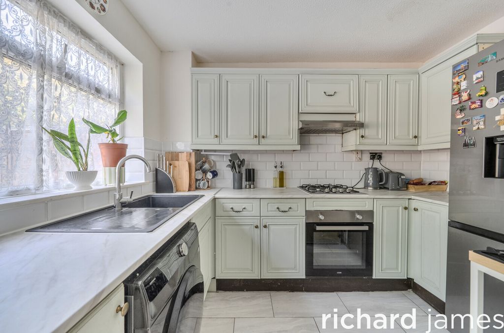 Property photo 3 of 12 dc0338B804ba4A759177049E67F0E165