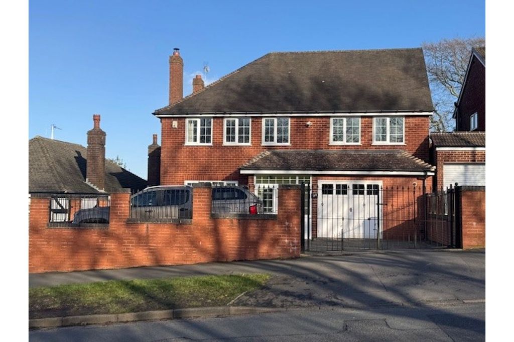 Property photo 1 of 18