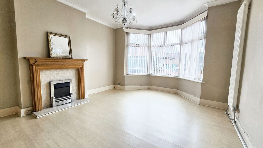 Property photo 3 of 16 Reception Room