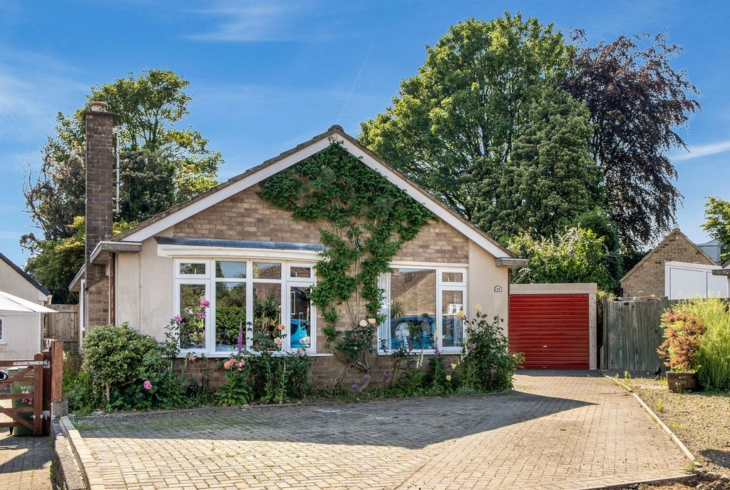 Property photo 1 of 12