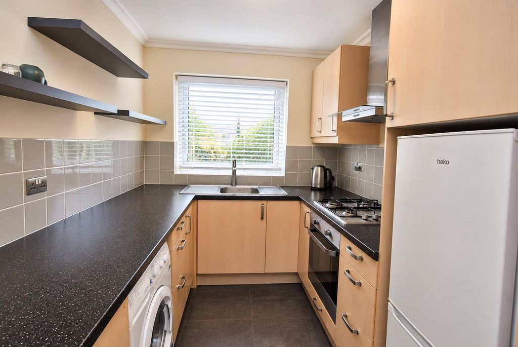 Property photo 3 of 8 Kitchen.Png